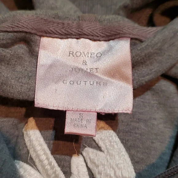 Romeo & Juliet couture hoodie - Picture 11 of 12